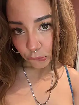 LilEuphoria online show from April 1, 4:02 am