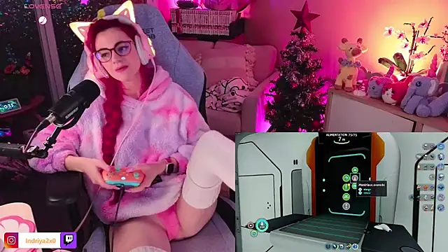 Snapshot of Indriya2x0 chatting on December 9, 11:34 pm Indriya2x0 online show from December 9, 11:34 pm