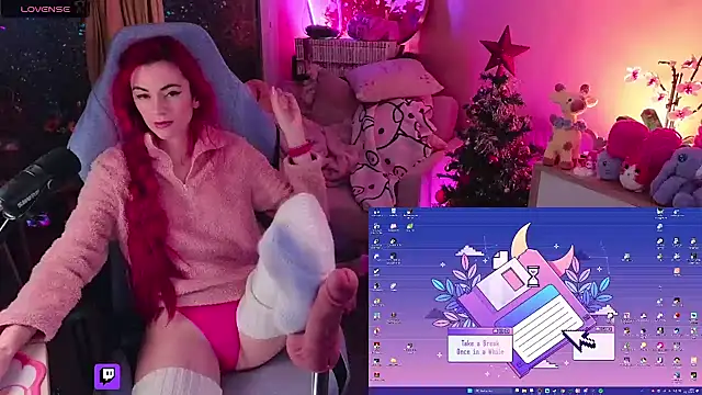 Snapshot of Indriya2x0 chatting on December 16, 7:32 pm Indriya2x0 online show from December 16, 7:32 pm