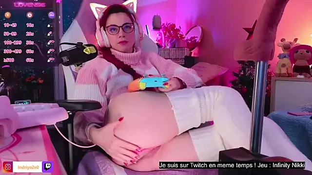 Snapshot of Indriya2x0 chatting on January 13, 10:45 pm Indriya2x0 online show from January 13, 10:45 pm