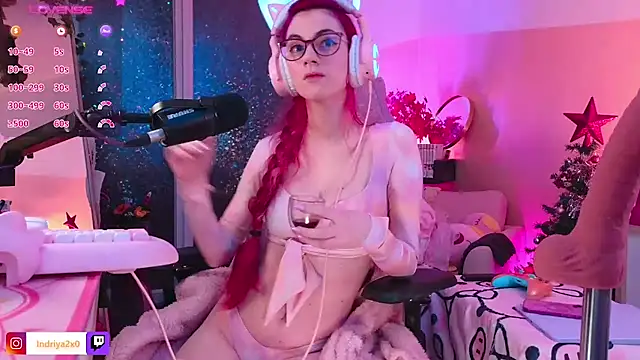 Snapshot of Indriya2x0 chatting on February 19, 8:52 pm Indriya2x0 online show from February 19, 8:52 pm