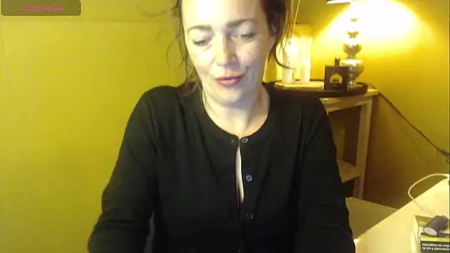 cloe85nl online show from March 19, 9:02 am