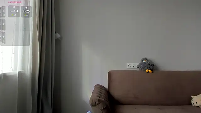 Snapshot of goodtobeshy chatting on February 16, 9:04 am goodtobeshy online show from February 16, 9:04 am