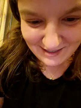 Snapshot of Cutegirlforyou chatting on December 10, 9:23 am Cutegirlforyou online show from December 10, 9:23 am