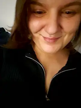 Snapshot of Cutegirlforyou chatting on January 9, 11:13 am Cutegirlforyou online show from January 9, 11:13 am