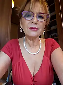Snapshot of elacoquette chatting on January 21, 10:30 am elacoquette online show from January 21, 10:30 am