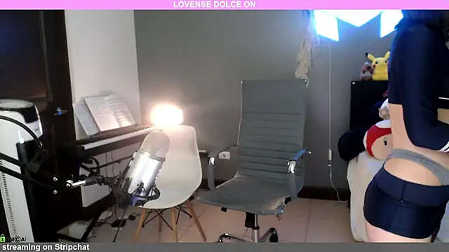 minarocket  online show from January 6, 5:49 pm