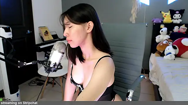 minarocket  online show from April 20, 2:20 pm