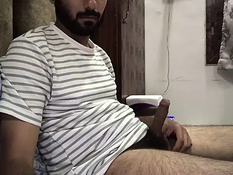Snapshot of brownie_cake_cb chatting on April 23, 3:58 pm brownie cake cb online show from April 23, 3:58 pm