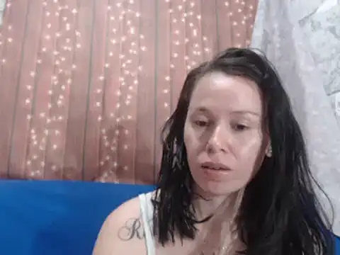 Venusluxodomme online show from March 29, 8:20 pm