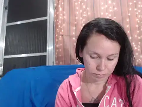 Venusluxodomme online show from April 14, 1:00 am