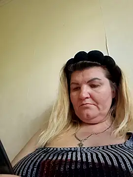 Snapshot of VeronikaBless chatting on September 15, 12:38 pm VeronikaBless online show from September 15, 12:38 pm