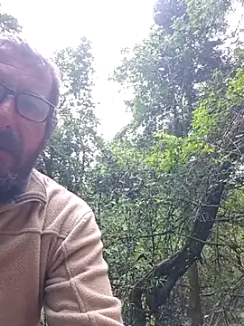Snapshot of TryingWind chatting on May 5, 7:49 am TryingWind online show from May 5, 7:49 am