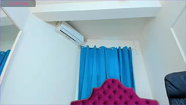 Snapshot of ninnadee chatting on June 2, 6:48 am ninnadee online show from June 2, 6:48 am