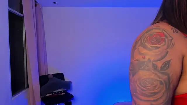 Victoria14  online show from December 28, 1:29 am