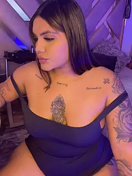 Victoria14  online show from February 10, 10:40 pm