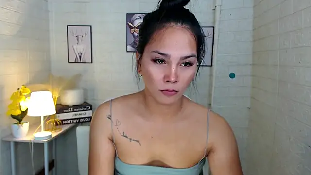 urnaughtydolly69 online show from September 27, 11:54 pm