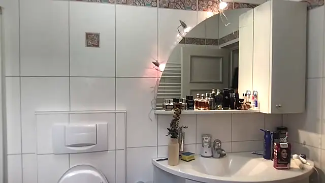 Viola Beck online show from September 24, 8:28 am