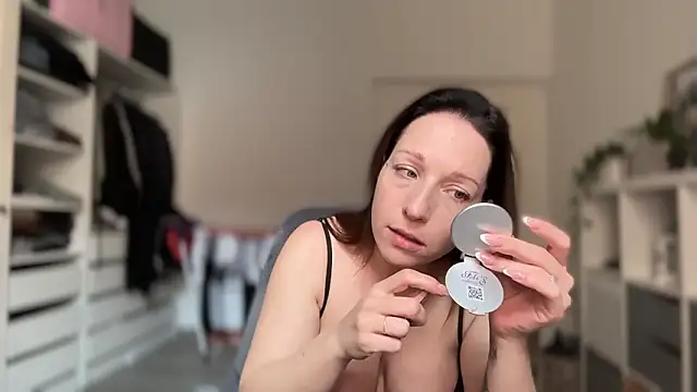 Viola Beck online show from March 10, 9:36 am