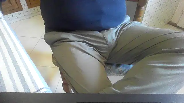 polloiw online show from October 25, 9:50 am