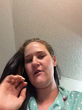 lolabunny9 online show from May 17, 2:57 pm