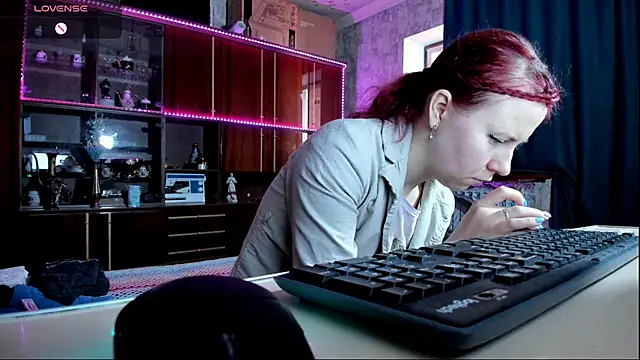 pa1e pr1ncess online show from February 12, 6:51 am