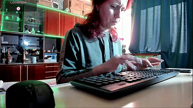 pa1e pr1ncess online show from March 15, 2:12 pm