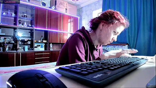 pa1e pr1ncess online show from March 21, 8:50 am