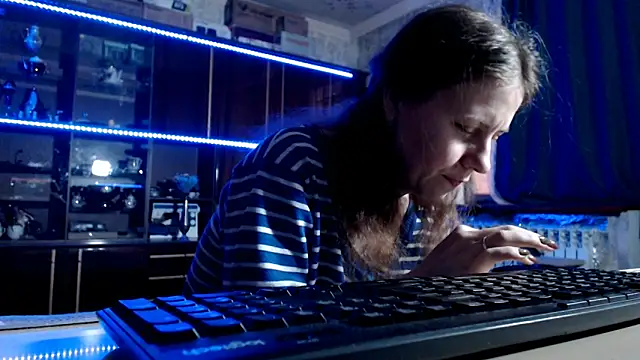 pa1e pr1ncess online show from April 18, 5:55 am