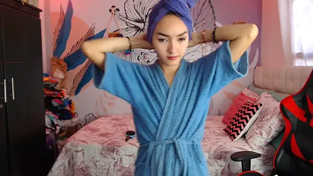 LinzyBaner online show from January 14, 10:12 pm