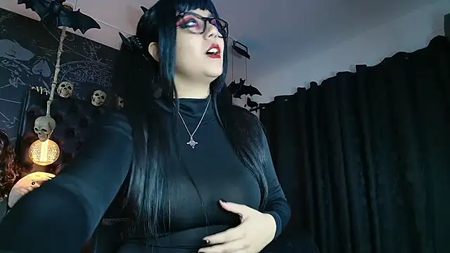 Snapshot of AlexHoe_ chatting on March 12, 6:47 pm AlexHoe online show from March 12, 6:47 pm