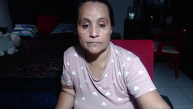 Snapshot of pervert_mommy_ chatting on March 22, 7:20 pm pervert mommy  online show from March 22, 7:20 pm