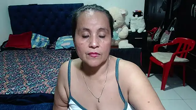 Snapshot of pervert_mommy_ chatting on March 23, 1:42 am pervert mommy  online show from March 23, 1:42 am