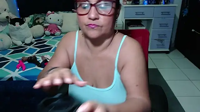 pervert mommy  online show from December 18, 10:10 am