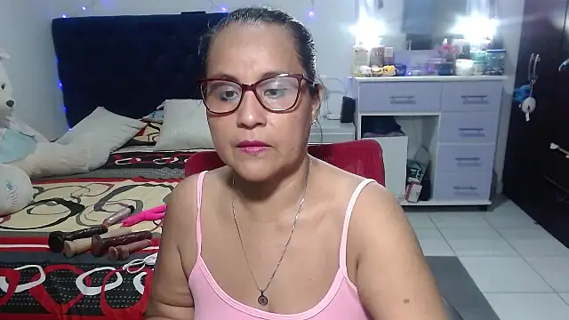 pervert mommy  online show from April 3, 10:24 am