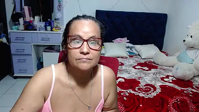 pervert mommy  online show from May 20, 2:01 pm