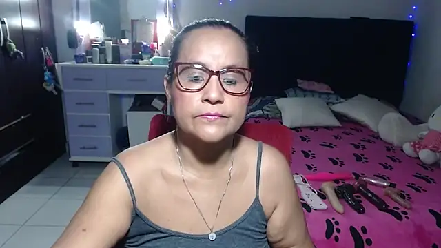 pervert mommy  online show from July 16, 9:48 am