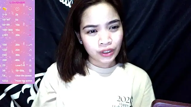  preciousmoira  online show from May 6, 2:55 pm