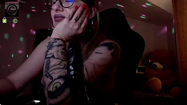 SonyaDevon online show from January 28, 10:02 am