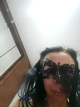 Snapshot of LAURAFOCOSA chatting on January 3, 10:29 pm LAURAFOCOSA online show from January 3, 10:29 pm