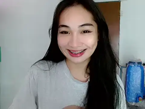 SweetLilly 18 online show from January 21, 12:29 pm