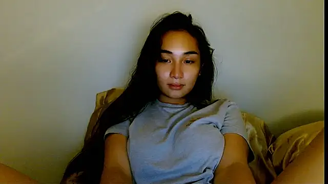 SweetLilly 18 online show from April 12, 2:55 pm