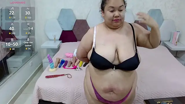 Snapshot of angel_blue chatting on April 18, 7:58 pm angel blue online show from April 18, 7:58 pm