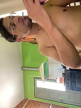 Snapshot of Yaoyepe chatting on December 4, 4:38 pm Yaoyepe online show from December 4, 4:38 pm