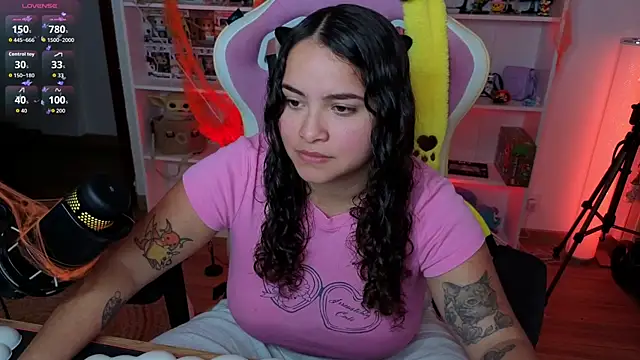 Snapshot of Sweet_sully__ chatting on October 21, 9:10 am Sweet sully   online show from October 21, 9:10 am