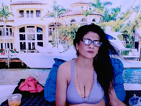 IndianAllure online show from February 5, 12:27 pm