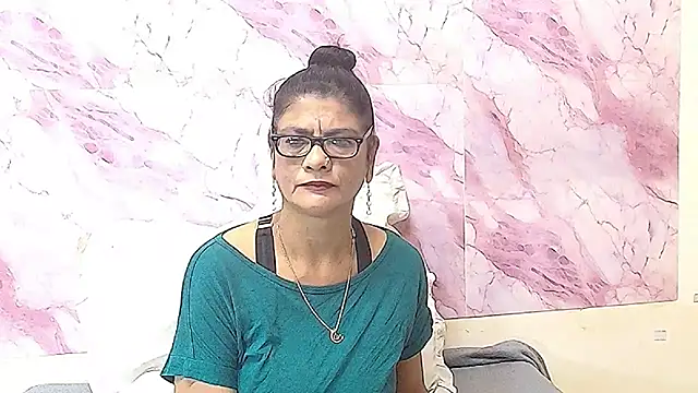 IndianAllure online show from October 28, 5:33 am