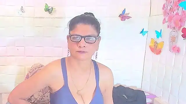 IndianAllure online show from November 10, 5:39 am