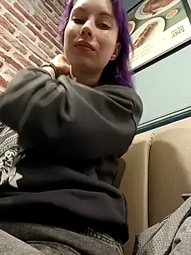 Frost foxy online show from January 4, 5:37 am