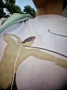 Snapshot of DAELAA chatting on February 3, 11:21 pm DAELAA online show from February 3, 11:21 pm